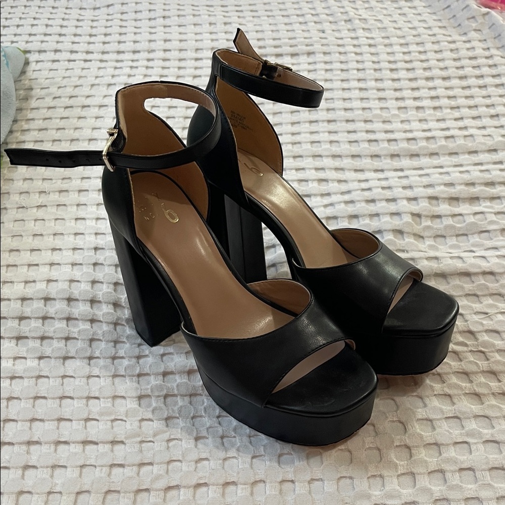 Mix No. 6 Black Platform Sandals